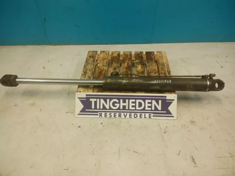 New Holland LB 115 Część