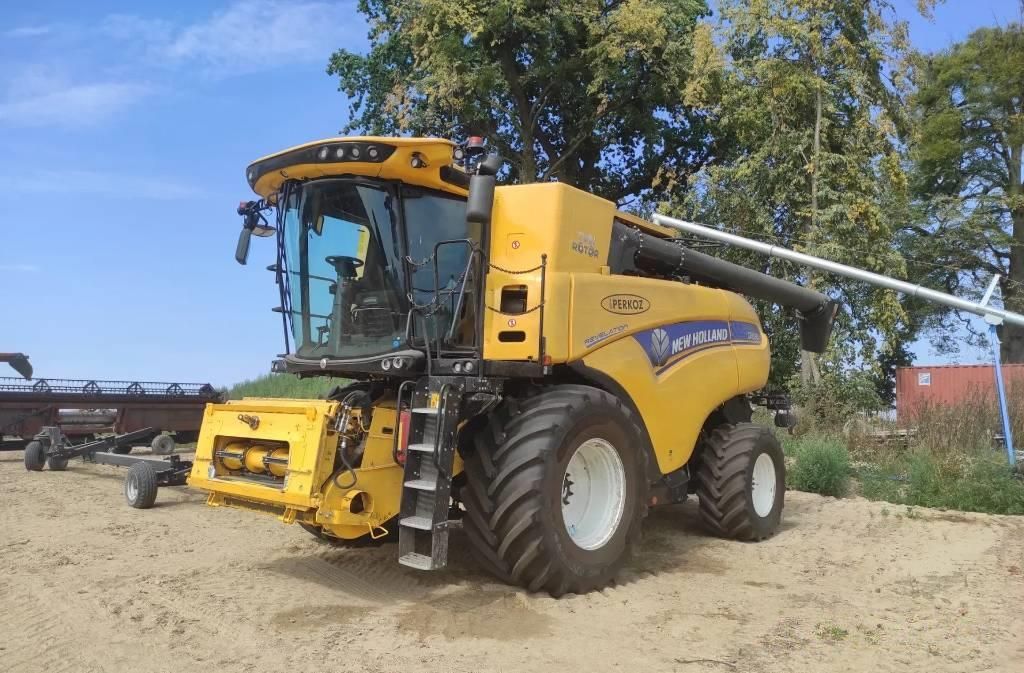 New Holland cr 8.90 Combină de recoltat 423.171 EUR