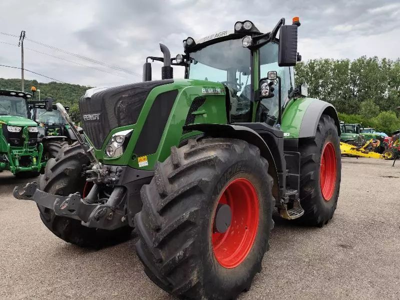 Fendt 828 Vario Tractor 140.000 EUR