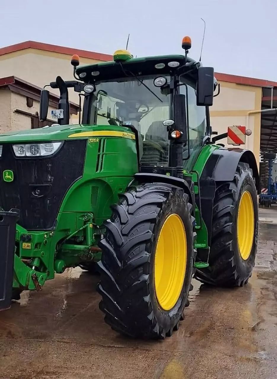John Deere 7270R Traktor 86.900 €