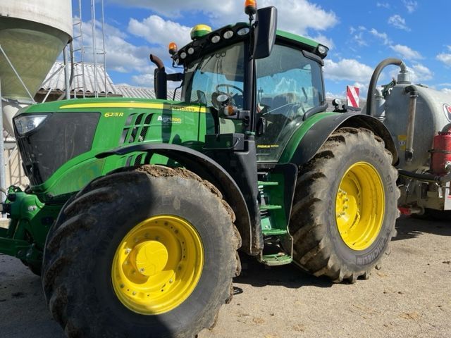 E-FARM: John Deere 6215 R - Tractor - id 5YIFDDC - 129.500 € - Año: 2021 - Horas: 1.300,Potencia del motor: 215,Francia