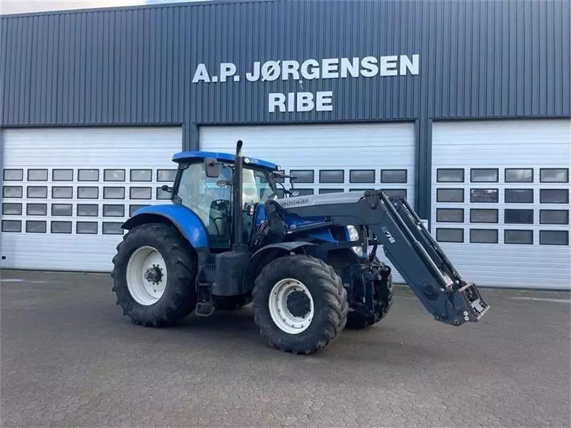 E-FARM: New Holland T7.220 - Tractor - id ZWYIJLE - Anul: 2013 - Citeste ore: 5.300,Danemarca