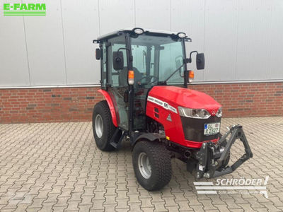 E-FARM: Massey Ferguson 1740M - Tractor - id U56PCTM - €29,900 - Year of construction: 2021 - Engine hours: 290,Engine power (HP): 39,Germany