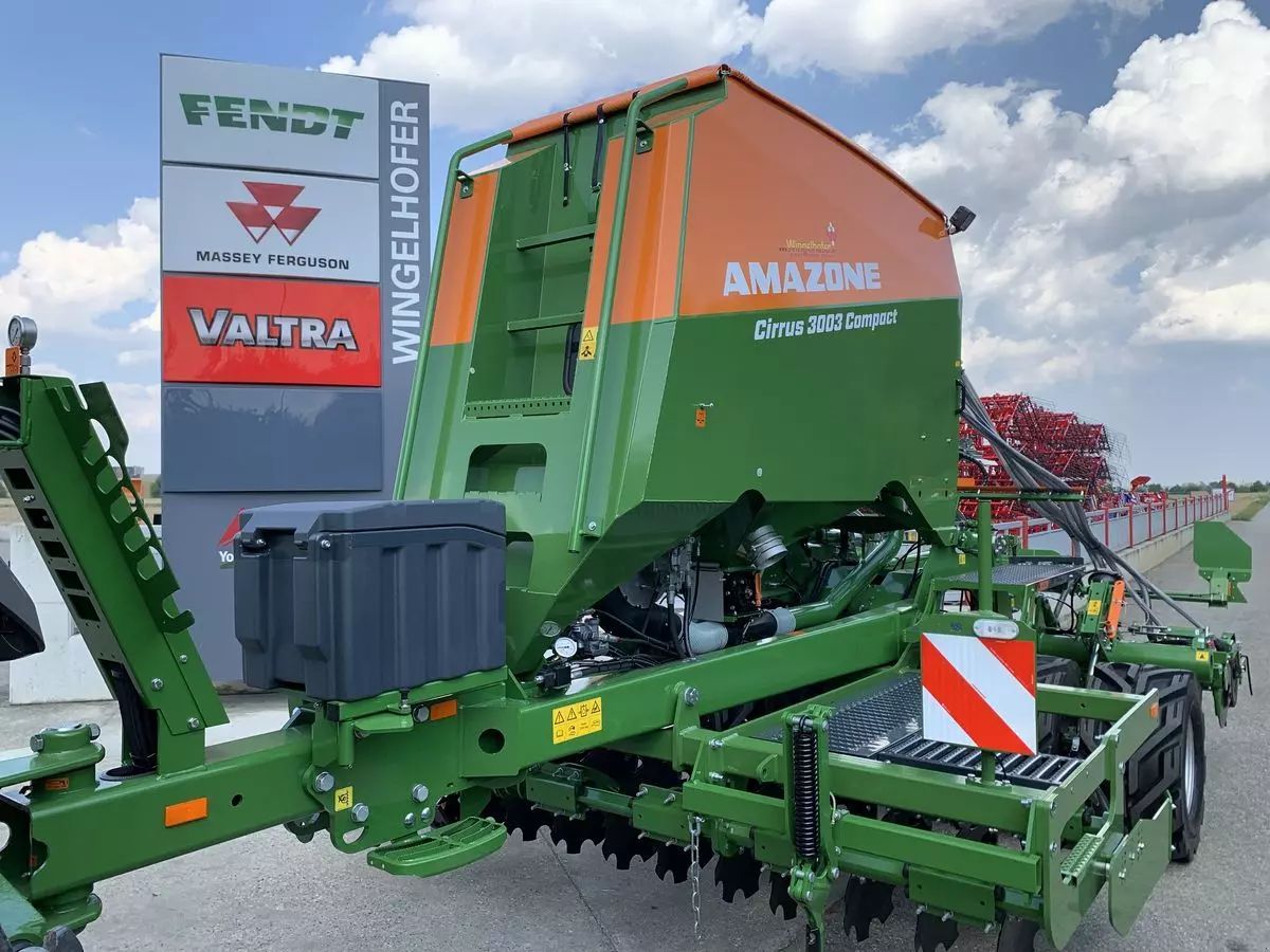 E-FARM: Amazone cirrus 3003 compact - Taladro - id FBHBXFT - 53.000 € - Año: 2023 - Horas: 40,Austria