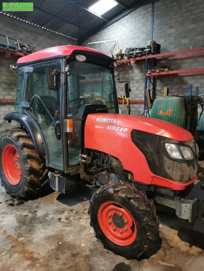 E-FARM: Kubota M8540 - Tractor - id D213N3A - €27,900 - Year of construction: 2015 - Engine hours: 3,915,Engine power (HP): 80,France