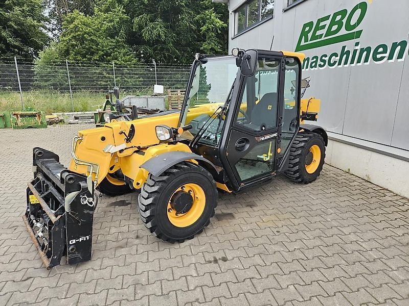 E-FARM: JCB 525-60 - Teleszkópos rakodó - id PZDDIZI - 44 000 EUR - Gyártási év: 2019 - Üzemóra (motor): 1377,Motor teljesítménye (LE): 75,Németország