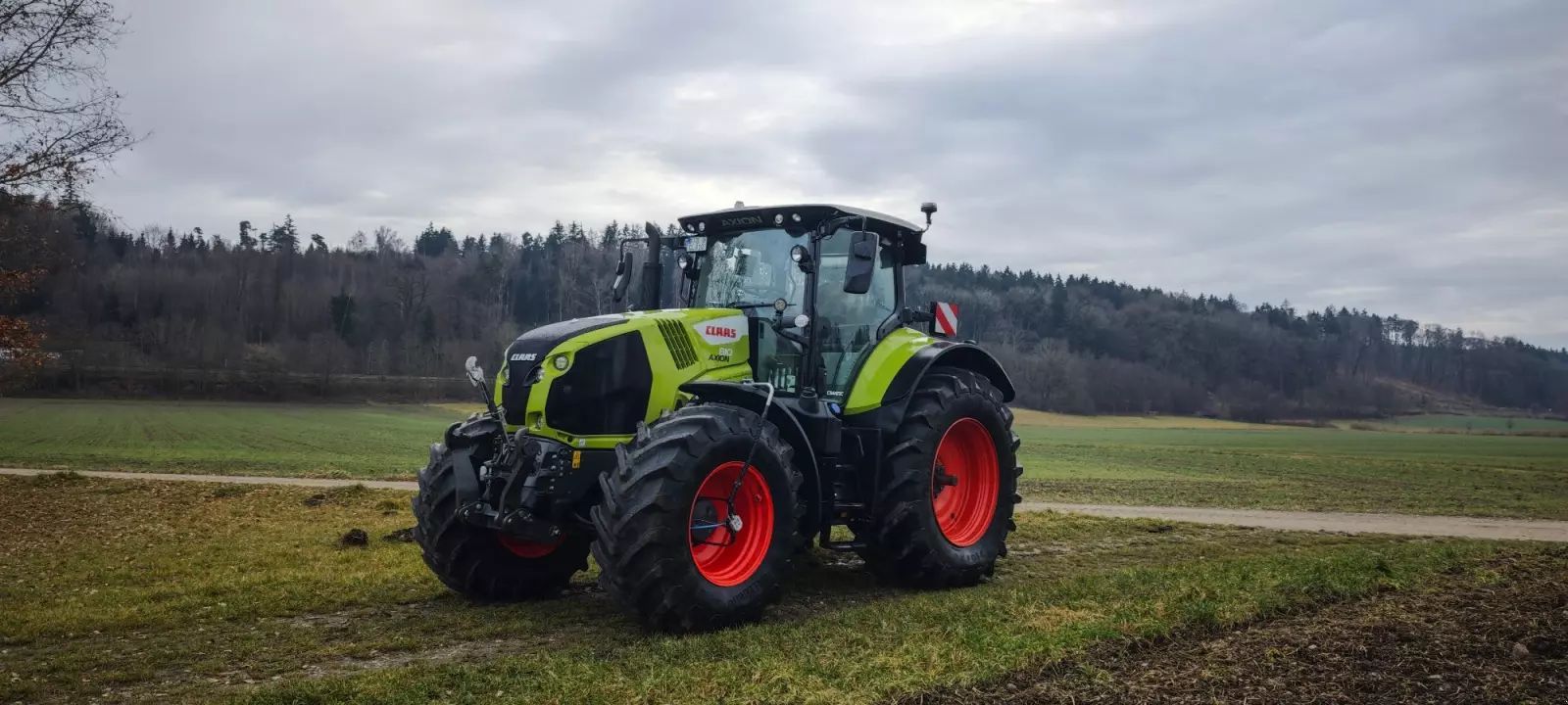 Claas Axion 810 Traktorius 109 500 €