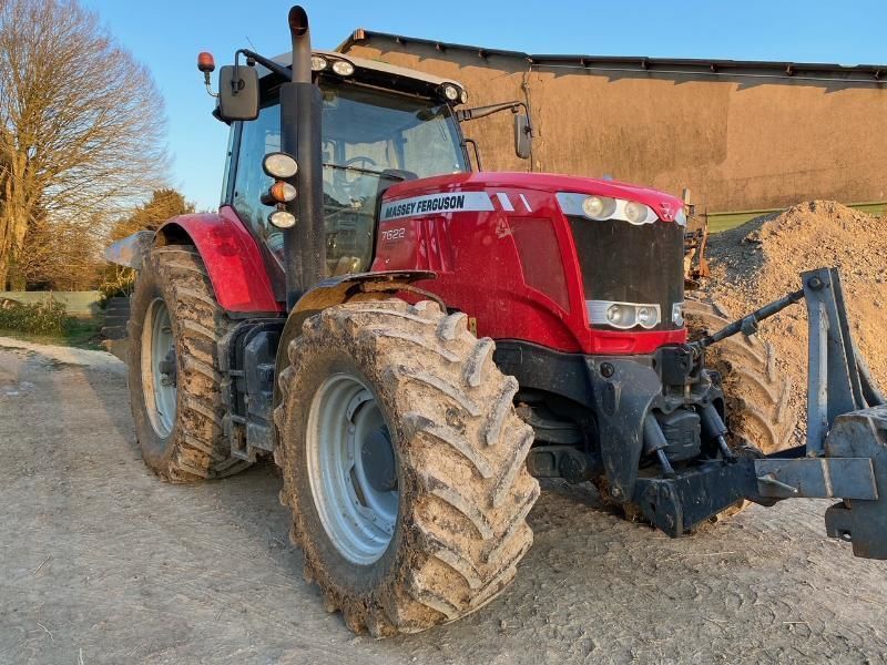 E-FARM: Massey Ferguson 7622 Dyna-VT - Tracteur - id A8RIAPQ - 66 000 € - Année: 2012 - Lecture du nombre d'heure: 5 700,Puissance du moteur (chevaux): 220,France