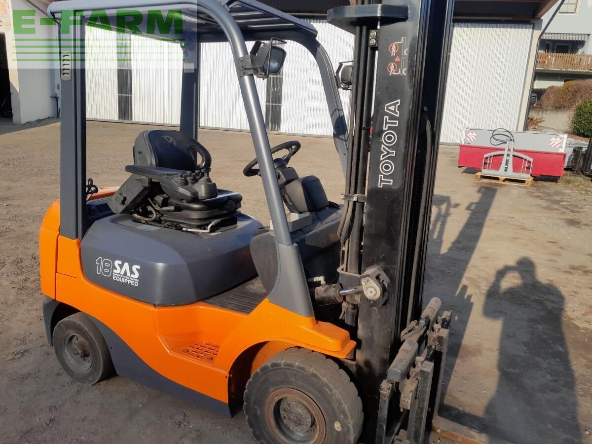 TOYOTA Gabelstapler 13.400 €