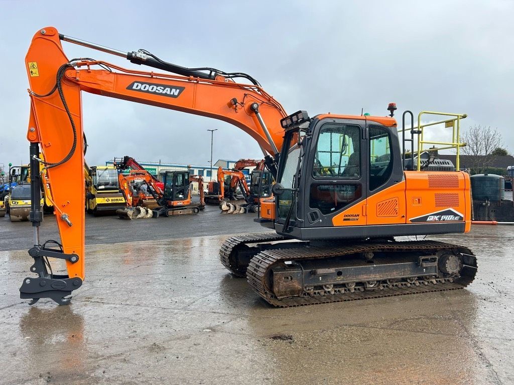Doosan dx140 lc-7 ( new model ) Koparka gąsienicowa 45 967 €