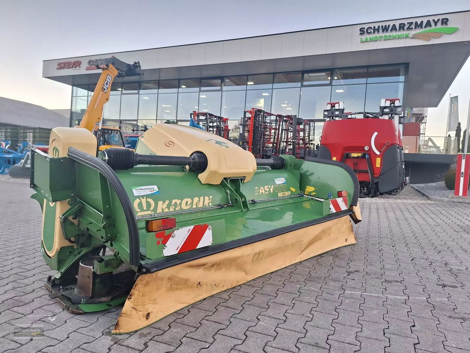E-FARM: Krone EasyCut F 320 CV - Mower - id B8IRPK7 - €14,083 - Year of construction: 2020 - Austria