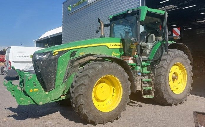 E-FARM: John Deere 8R 340 - Tracteur - id N6BCMAQ - 230 000 € - Année: 2021 - Lecture du nombre d'heure: 2 200,France