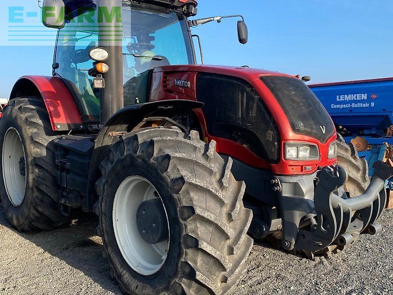 Valtra s232 Tractor €39,000