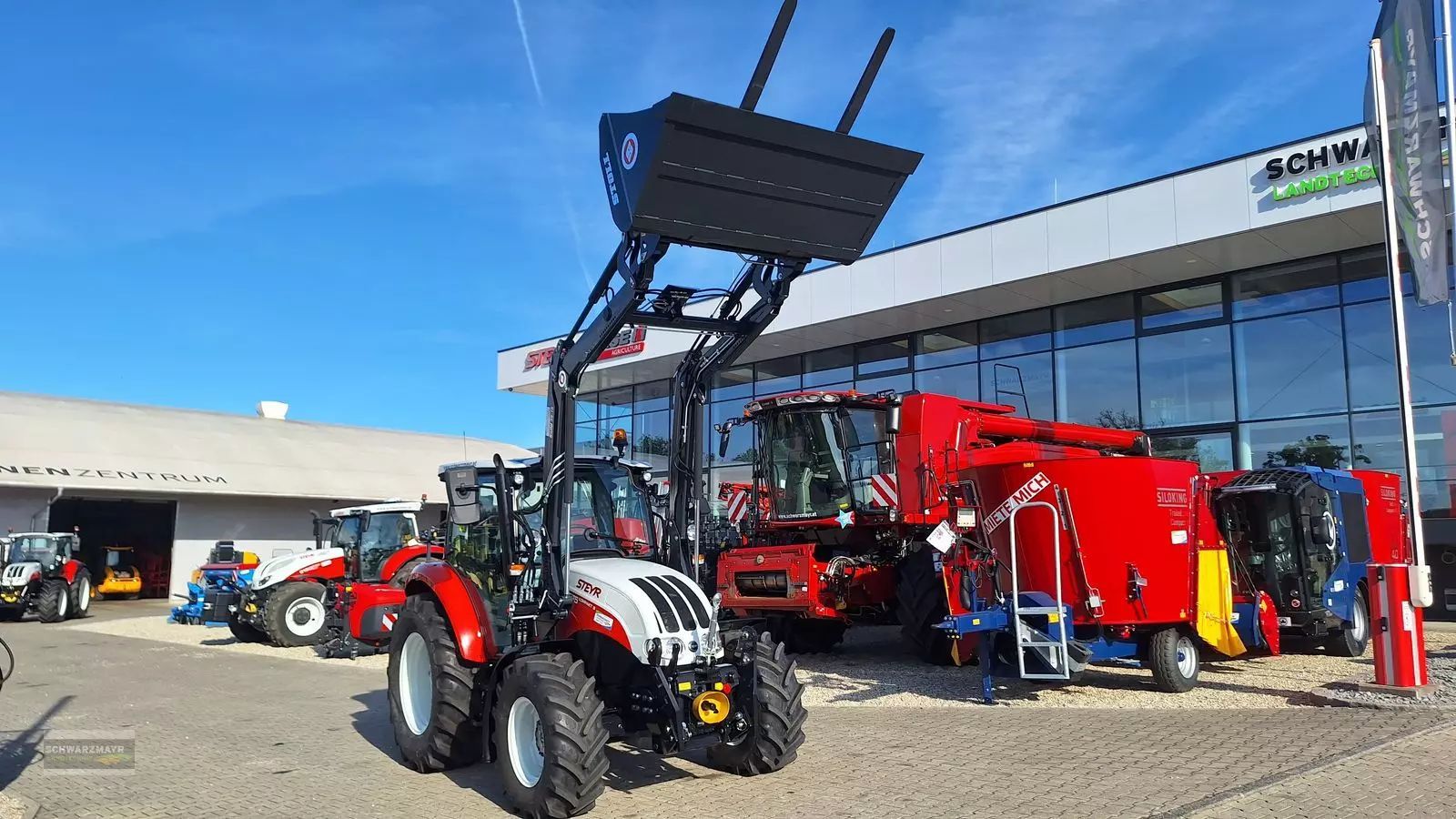E-FARM: Steyr Kompakt 4075 - Traktor - id NKFIDG6 - Rok produkcji: 2025 - Moc silnika: 75,Austria