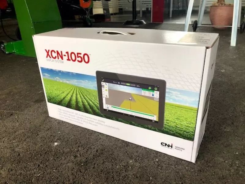 E-FARM: Trimble xcn 1050 display - Precision farming and GPS - id DUF2CC6 - Austria