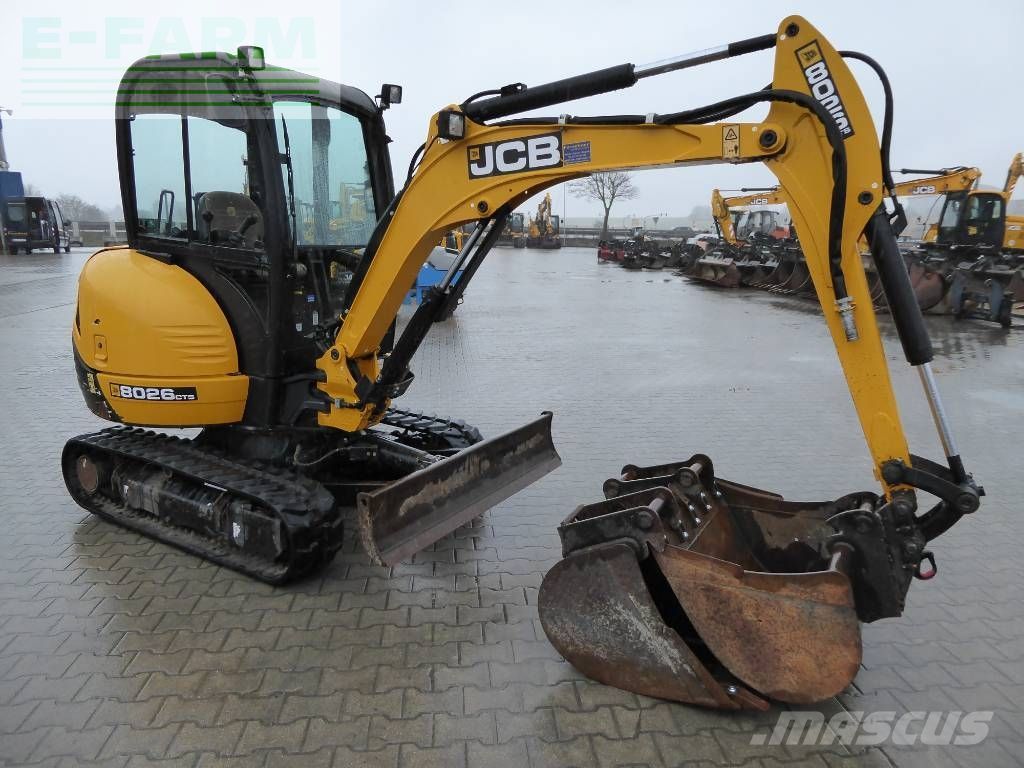 JCB 8026 cts mit löffelpaket Mini-pelle 23 900 €