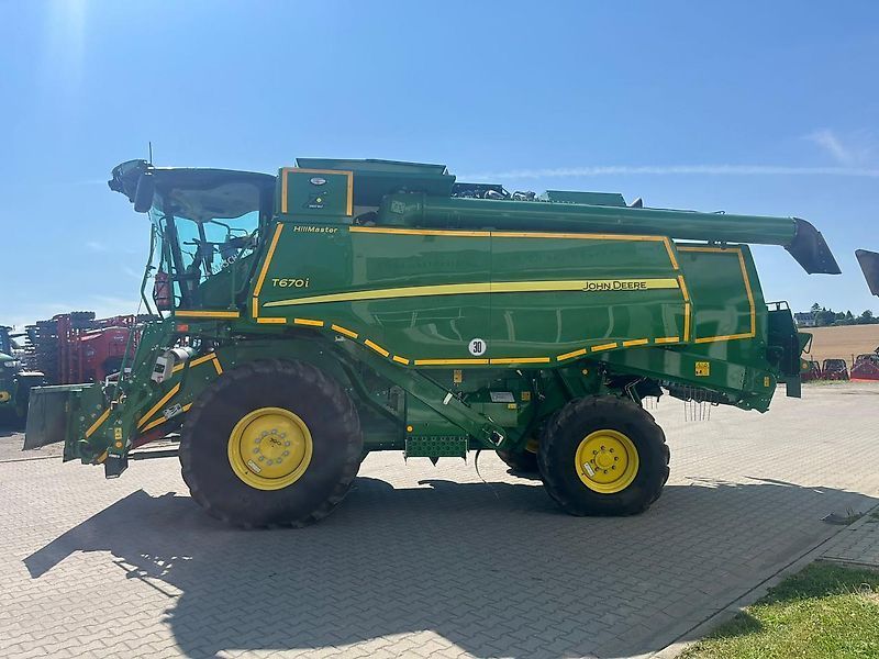 E-FARM: John Deere T670 - Cosechadora - id GACL7SA - 275.000 € - Año: 2022 - Horas: 169,Potencia del motor: 455,Alemania