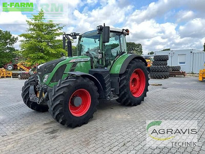 E-FARM: Fendt 724 Vario ProfiPlus - Tractor - id QRVGBXB - €86,900 - Year of construction: 2013 - Engine hours: 8,100,Engine power (HP): 241,Germany