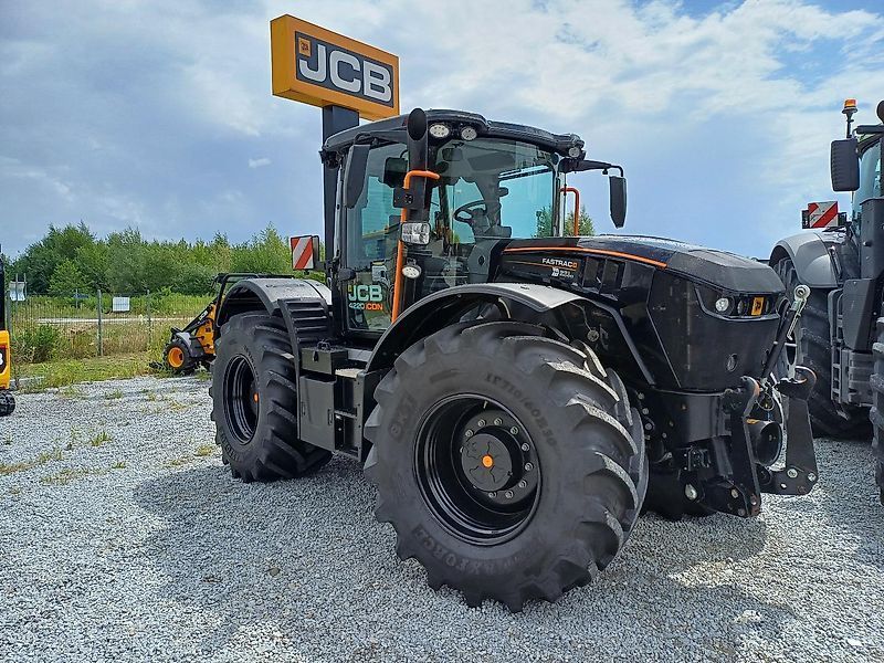 E-FARM: JCB Fastrac 4220 iCON - Trattore - id CPNQJ3K - Anno di costruzione: 2023 - Polonia
