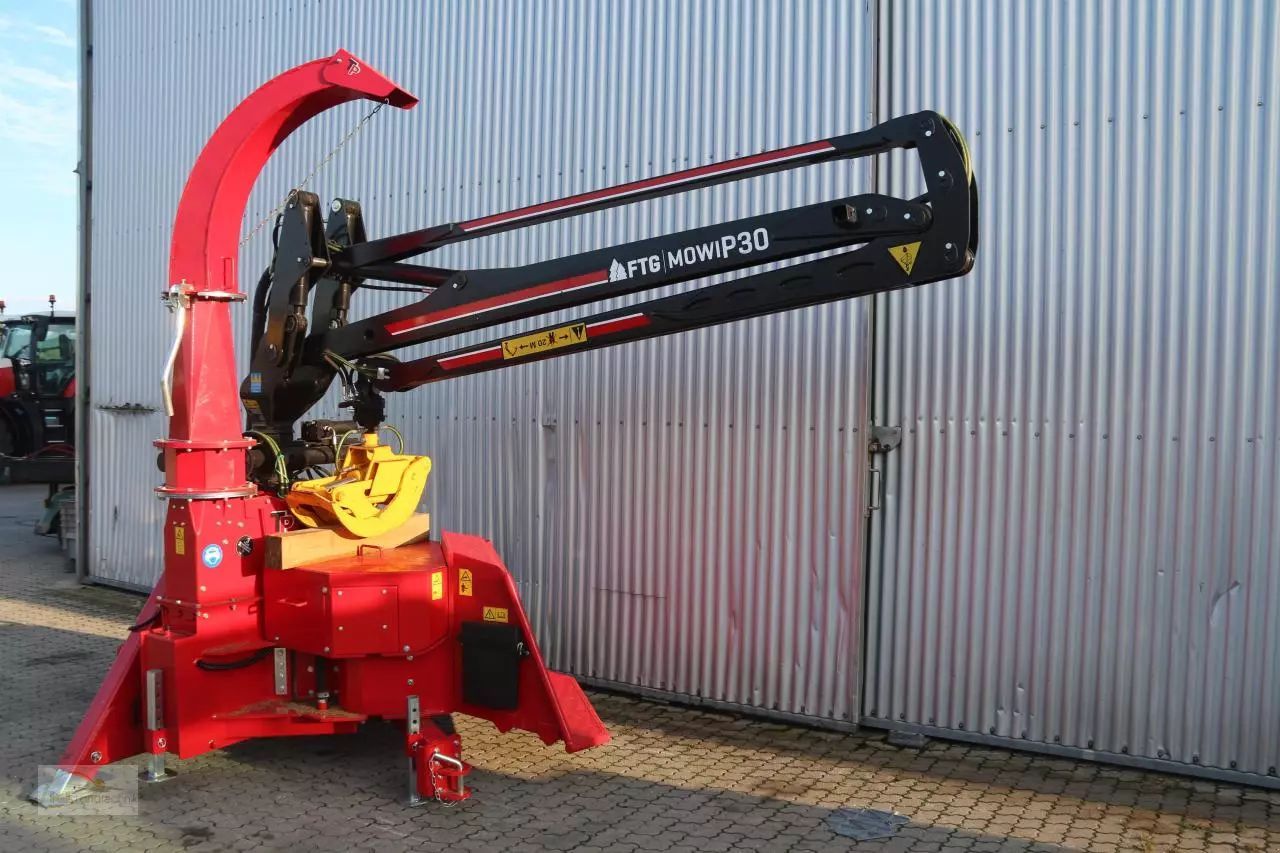 E-FARM: sonstige lindana tp 270 pto k - Forsthäcksler - id BKQFWGZ - 45.378 € - Baujahr: 2021 - Deutschland