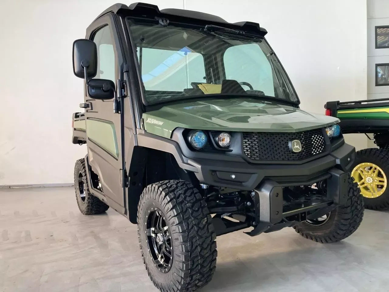 E-FARM: John Deere xuv865m o&b - Motorkøretøj - id AETZRXD - 37.862 € - Produktionsår: 2024 - Danmark