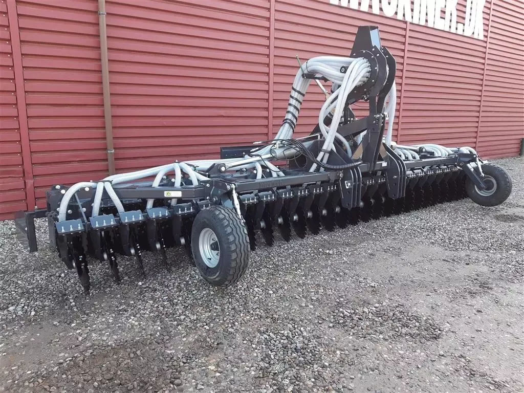 E-FARM: sonstige disc nedfælder 7.50 meter it-7500 slurry - Slurry attachment - id YECYXEI - €26,807 - Year of construction: 2024 - Denmark