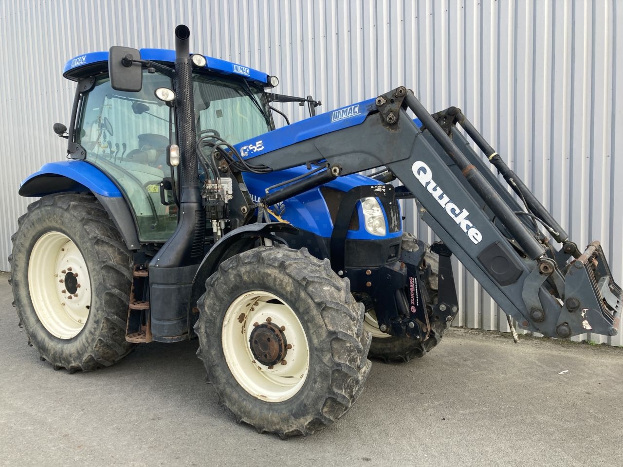 New Holland T 6.140 tractor €42,000