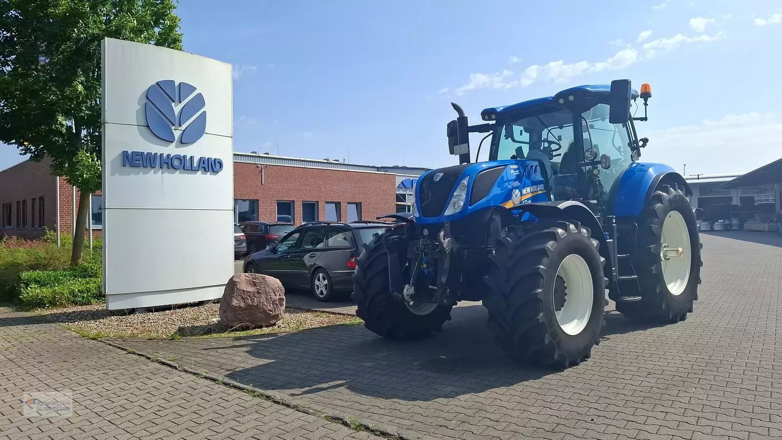 E-FARM: New Holland T7.230 - Tractor - id 36TMI7U - 109.160 EUR - Anul: 2018 - Citeste ore: 2.050,Muterea motorului: 205,Germania