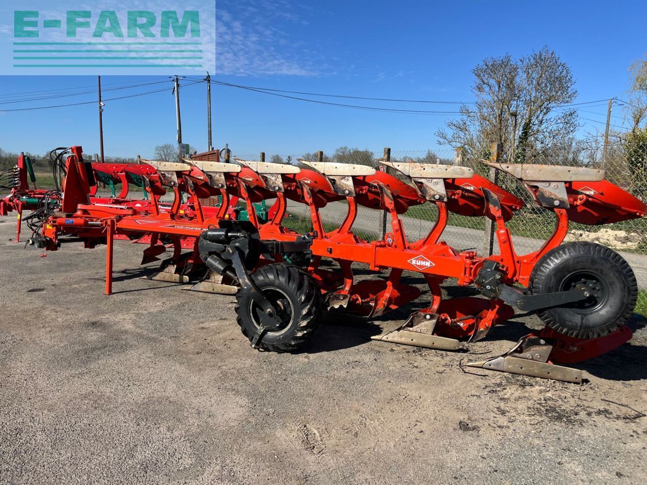 Kuhn varimaster 153 nsh Charrue 23 000 €
