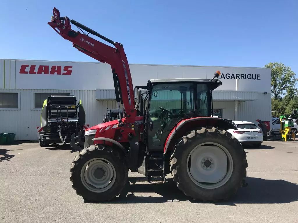 Massey Ferguson 5711 Tractor €56,000