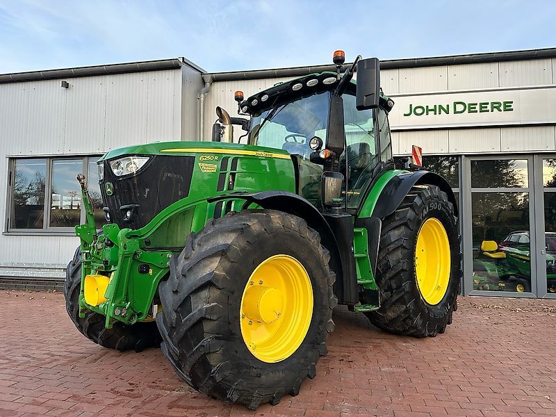 E-FARM: John Deere 6250 R - Traktor - id QXLAS3W - 125.000 € - Baujahr: 2020 - Abgelesene Motorstunden: 5.350,Motorleistung (PS): 239,Deutschland
