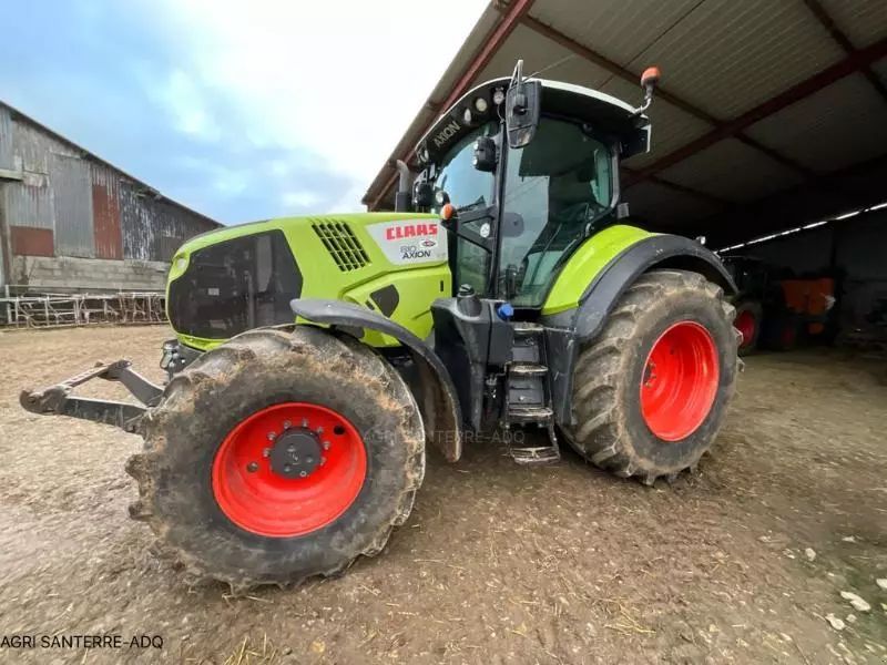 Claas Axion 810 Tractor €58,000