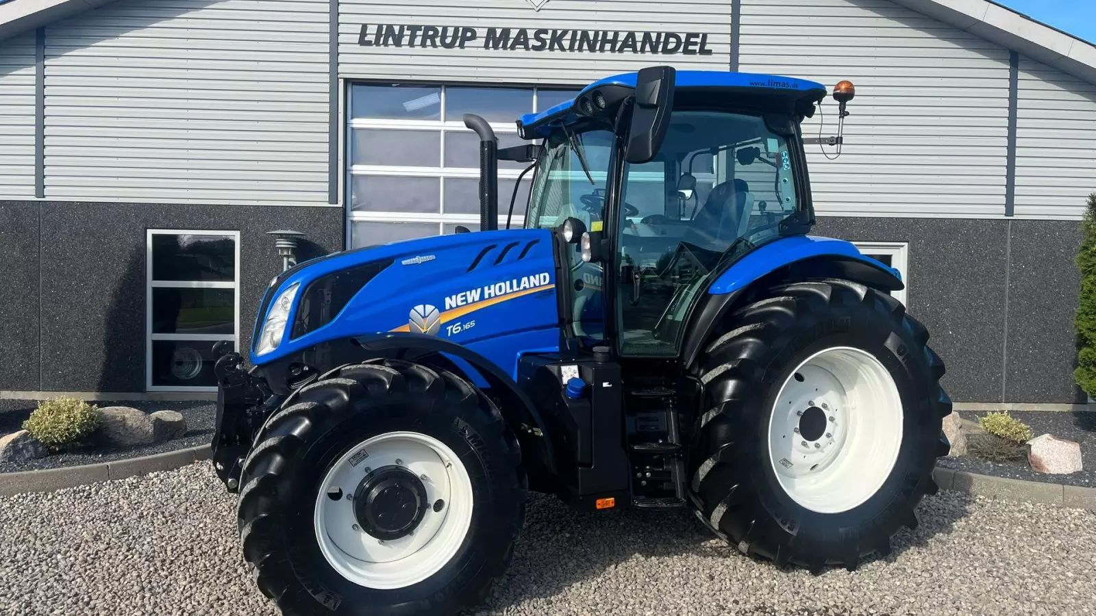 New Holland T6.165 Tractor €74,929