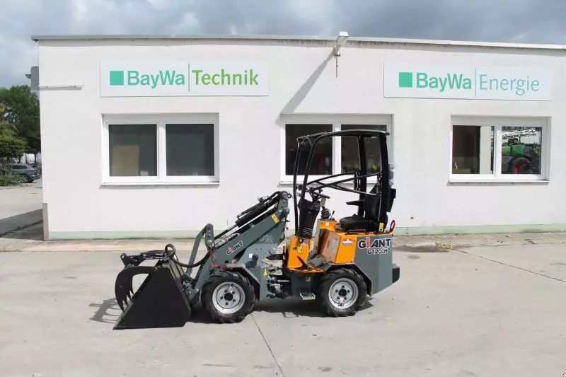 E-FARM: Giant g 1200 - Ładowarka kołowa - id 1DZFE6T - 24 000 € - Rok produkcji: 2023 - Motogodziny: 2,Moc silnika: 25,Niemcy
