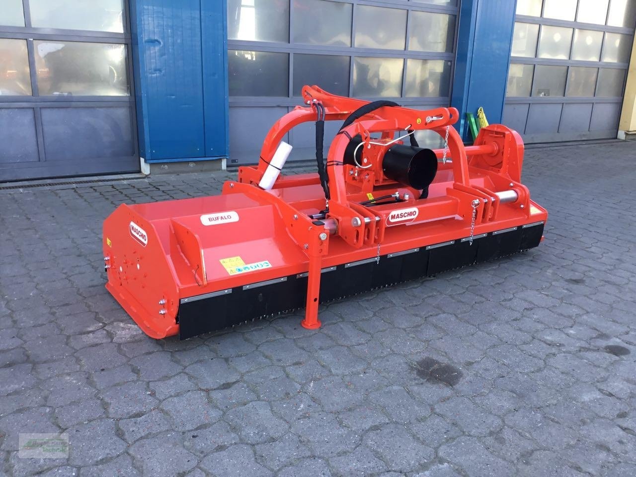 Maschio bufalo 280 topper €9,600