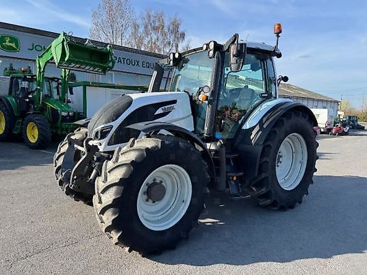 Valtra N 174 Traktor 85 000 €