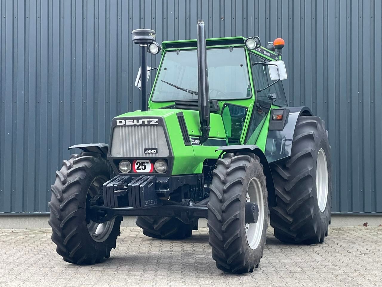 Deutz-Fahr DX 120 Tractor 25.000 €
