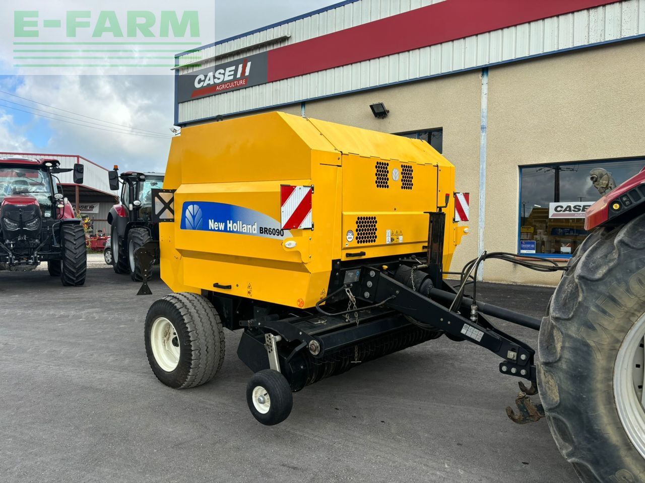 New Holland BR6090 Baler €19,000