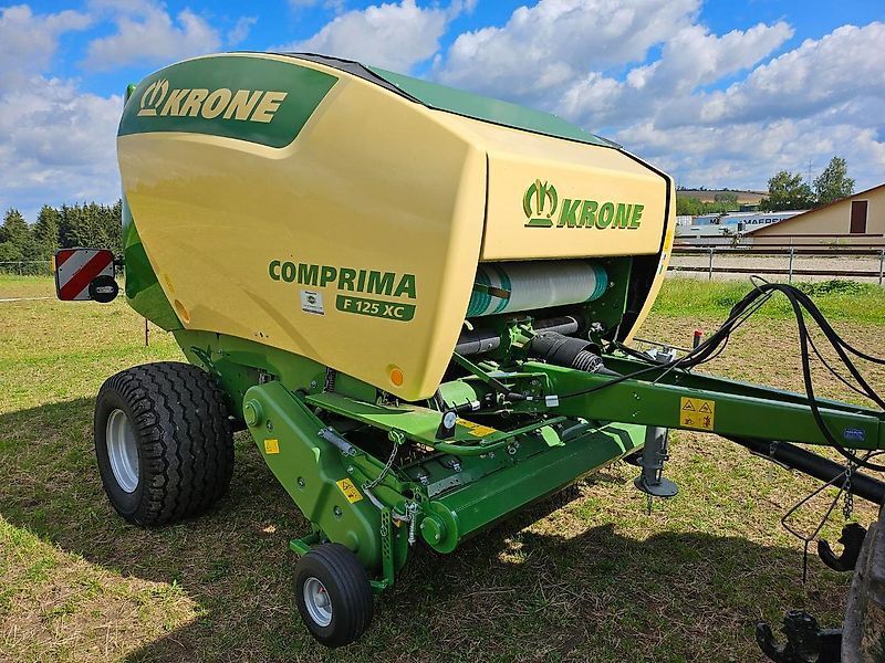 E-FARM: Krone Comprima F 125 XC - Ballepresser - id ZGSLR88 - 39.800 € - Produktionsår: 2022 - Samlet antal producerede baller: 350,Tyskland