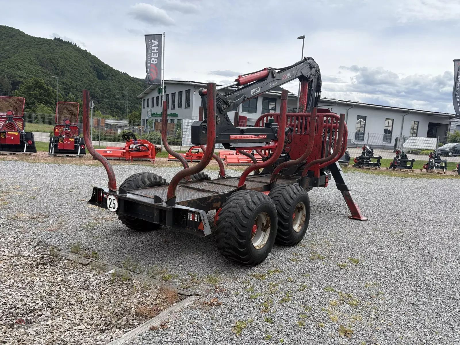 Beha gebr. beha rückewagen t1000 10to. ggw mit 6580 beha kran 6,5m reichweite, 2-rad ölbremse, eigene ölversorgung über gelenkwelle Forstanhänger 19.900 €