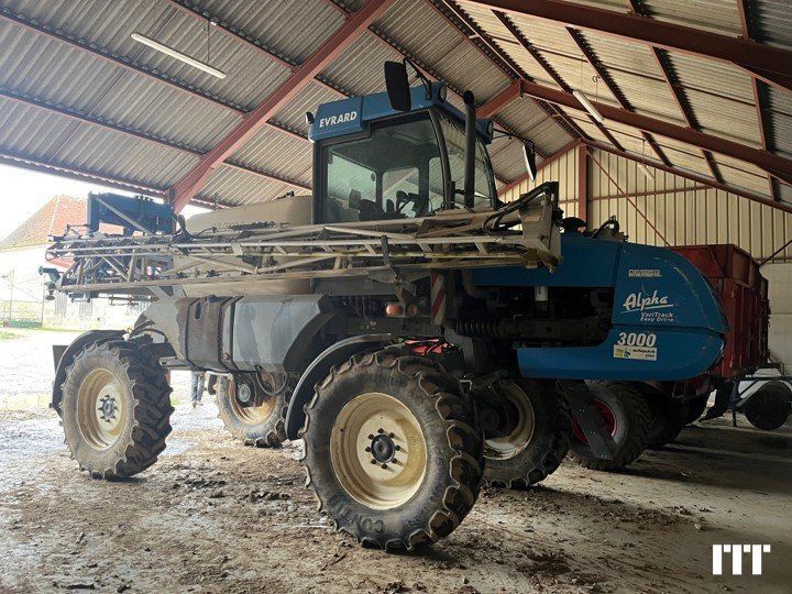 E-FARM: Evrard alpha 3000 - Pulvérisateur - id DICDH6L - 24 900 € - Année: 2007 - Lecture du nombre d'heure: 4 674,France