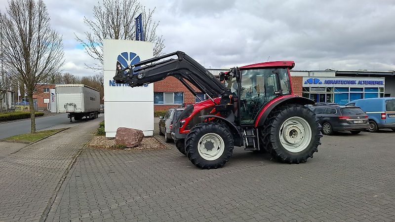 E-FARM: Valtra A95 - Trattore - id 4L4FTED - 57.563 € - Anno di costruzione: 2023 - Ore: 790,Germania