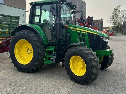 E-FARM: John Deere 6090 M - Traktor - id 9B6ISJ3 - 91 500 € - Rok produkcji: 2023 - Motogodziny: 10,Moc silnika: 90,Niemcy