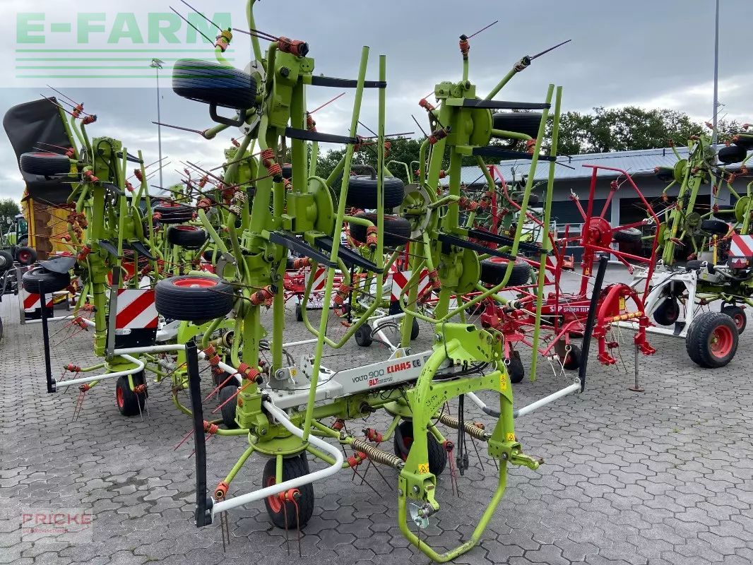 Claas Volto 900 Tedder €6,950