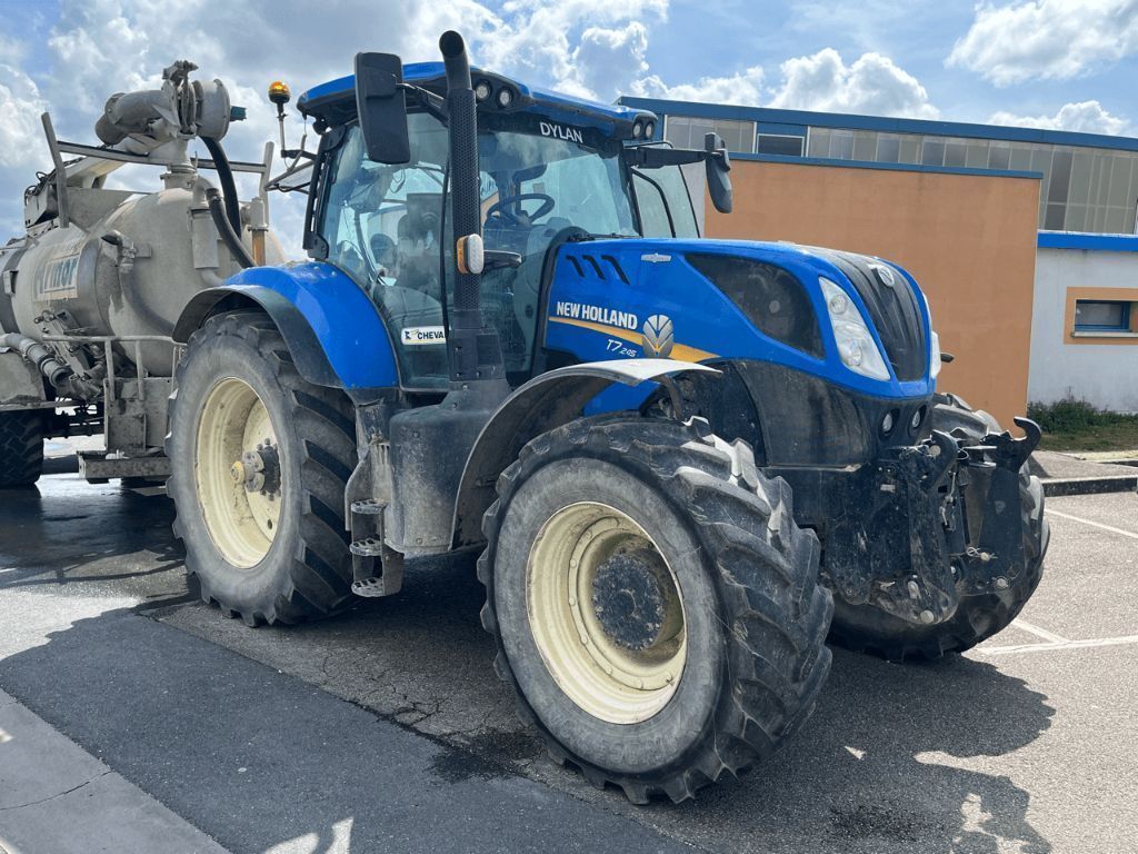 E-FARM: New Holland T7.245 - Traktor - id US6V5UJ - 119 000 € - Rok produkcji: 2022 - Motogodziny: 3000,Moc silnika: 200,Francja