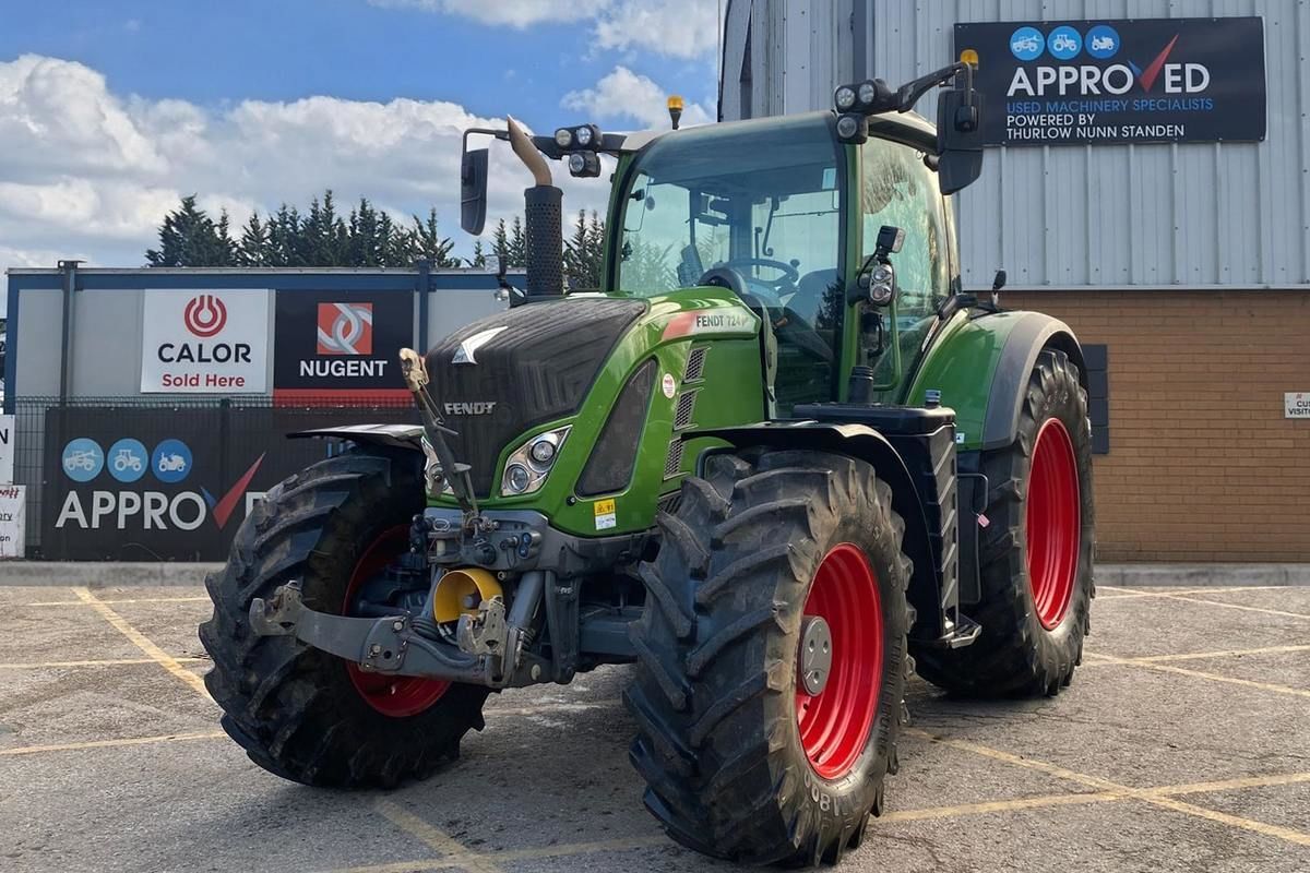 E-FARM: Fendt 724 Vario - Traktor - id IUIAY3E - 107.201 € - Baujahr: 2019 - Abgelesene Motorstunden: 7.185,Vereinigtes Königreich