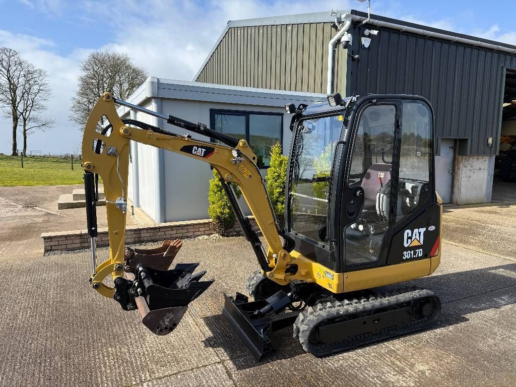 Caterpillar 301.7 d Mini-pelle 15 500 €