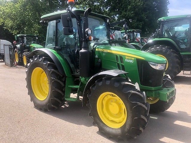 E-FARM: John Deere 5100 M - Traktor - id VWCLBD4 - 67.890 € - Baujahr: 2024 - Abgelesene Motorstunden: 90,Vereinigtes Königreich