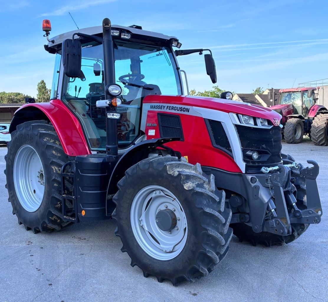 Massey Ferguson 6S.135 Traktor 90 000 €