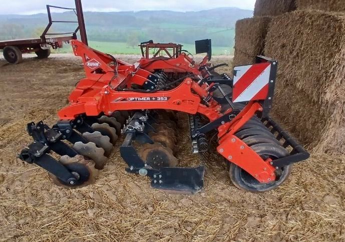 E-FARM: Kuhn optimer 353 - Grubber - id UTI2YQ4 - 17.000 € - Baujahr: 2020 - Frankreich